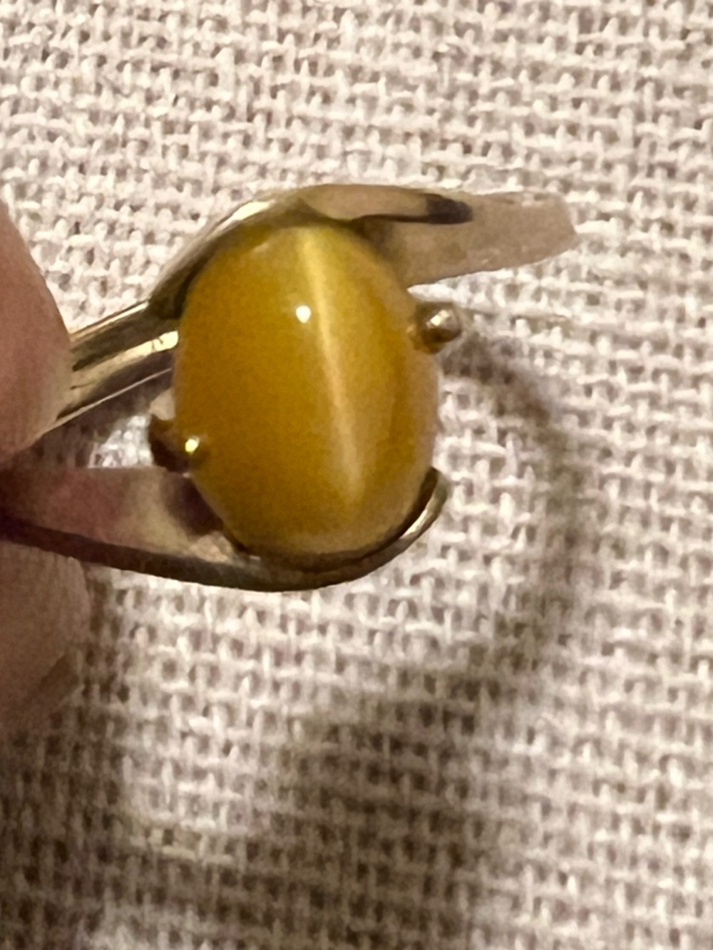 10k Gold Yellow Cat's Eye Vintage Ring -Sz 5.5